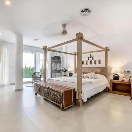 Elegance Exquisite Luxury Villa Marbella