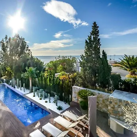 Elegance Exquisite Luxury